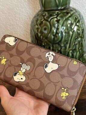 Coach X Peanuts long zip around wallet